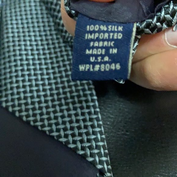 Savile Row gray /black silk men’s necktie - Picture 5 of 6